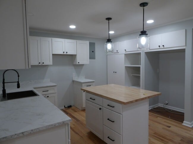 Photo - 3 Bedroom 2 Bathroom Spilt Unit in Wilmington