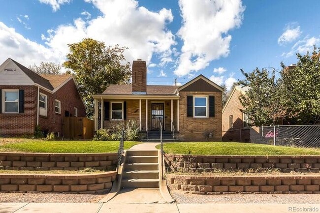 Building Photo - Beautiful Brick Bungalow near Denver Zoo a...