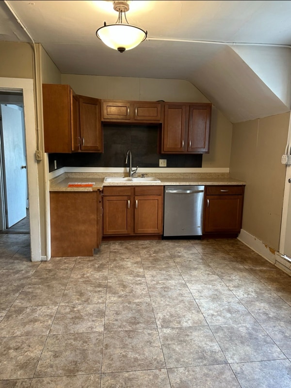 Photo - 708 Ferry St