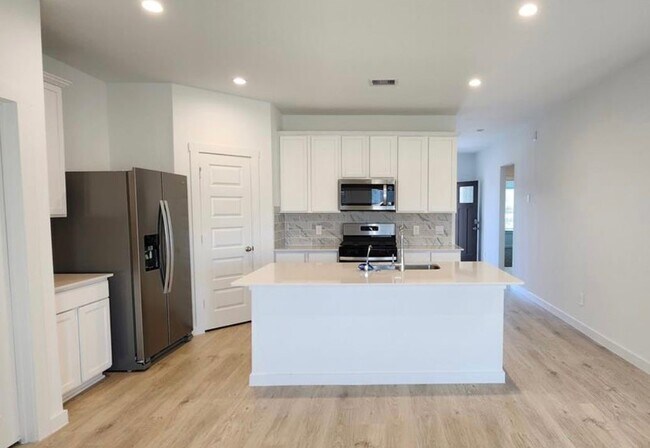 Photo - 3926 Pierce Pl Ln