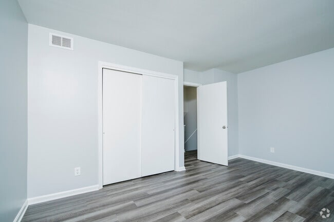 2BR, 1.5BA - 930SF - Philadelphia - Primary Bedroom