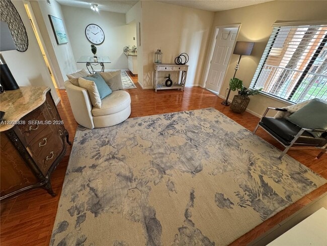 Photo - 6900 SW 39th St Unidad 206J