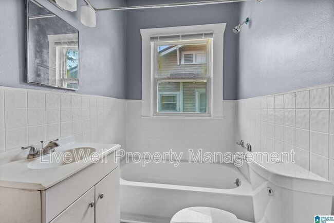 Photo - 1621 2nd Ct W