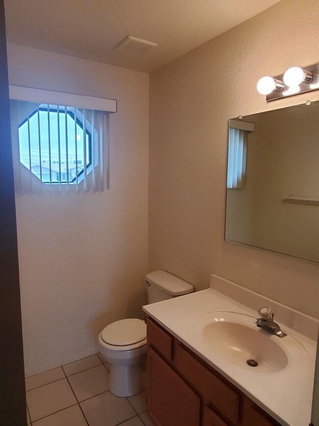 Photo - 2635 Cll De Mercado