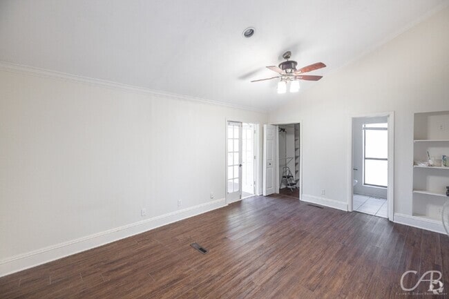 Building Photo - 31 Harbour Town Rental