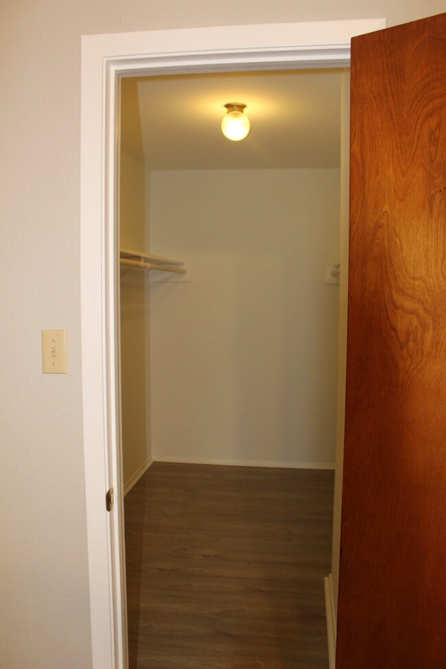 Photo - 1414 N Live Oak St