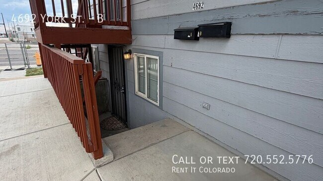 Photo - 4692 York St Unidad B