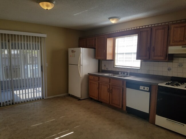 Photo - 2-Bedroom, 1-Bathroom Home in Winter Haven