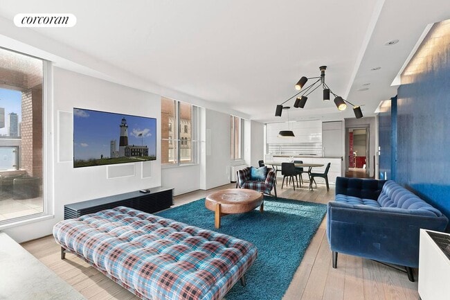 Photo - 101 W 79th St