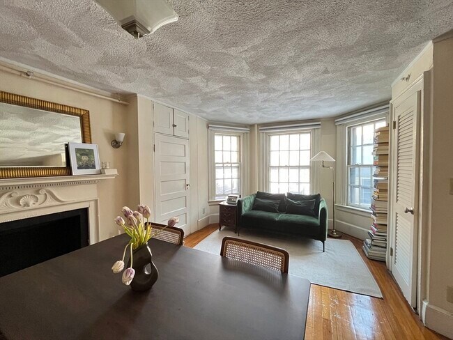 Photo - 15 Charles St Unit 2L
