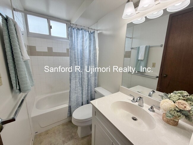 Photo - 98-288 Kaonohi Street #2204 Unit 1