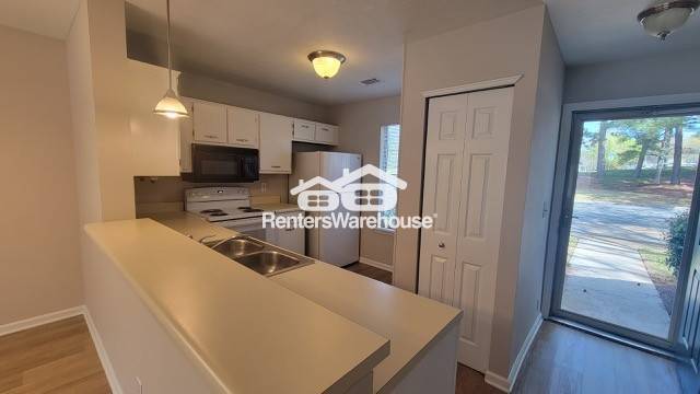 Photo - 101 Sussex Ave