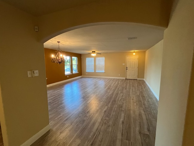 Photo - 1668 Princess Ln