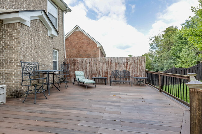 Photo - Spacious Spring Hill Rental in Sought-Afte...