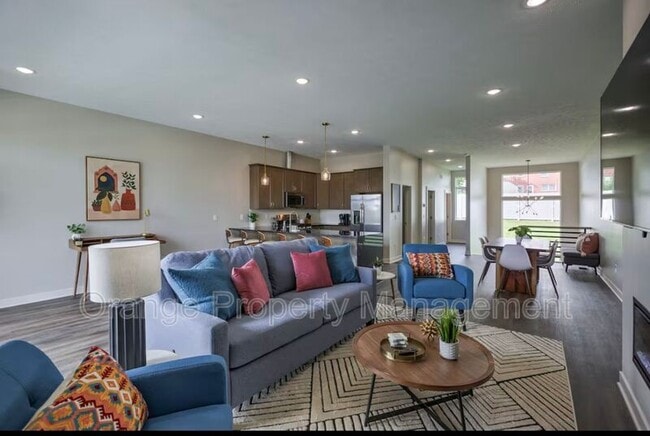 Photo - 630 N 46th St