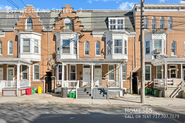 3 bedroom, 1 Bath available now in York, PA! - 3 bedroom, 1 Bath available now in York, PA! Casa Adosada