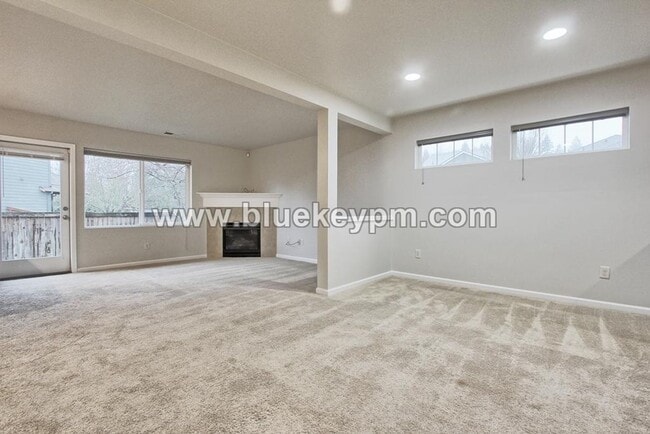 Photo - Unique 4 Bed, 2.5 Bath Home Near Burnt Bridge Creek Path