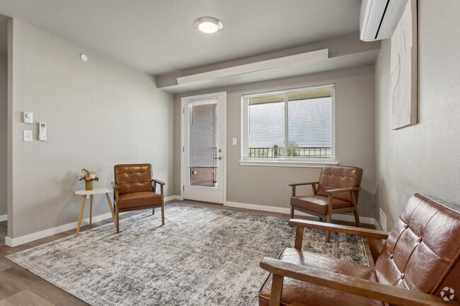 2BR, 2BA - 830SF - Living Room - Sagebrush Flats