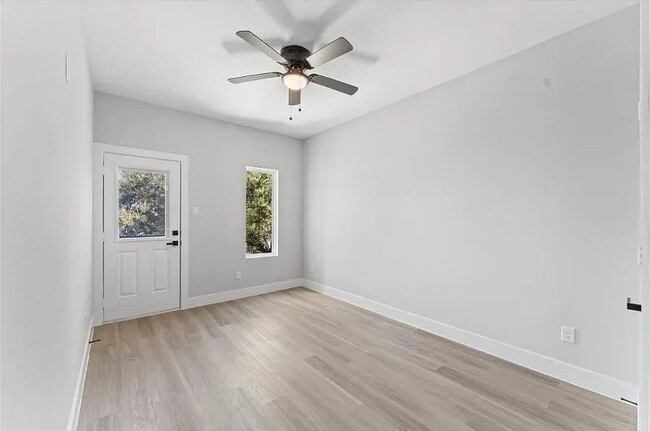 Photo - 4217 Rogers St