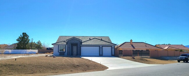 ARTESIA HAFEN RANCH - Sandpebble St. - ARTESIA HAFEN RANCH - Sandpebble St. House