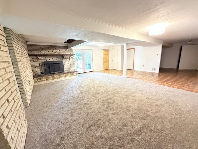 410 5th St Unidad Downstairs