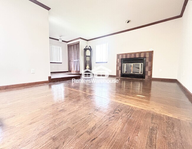 9461 Farewell Rd