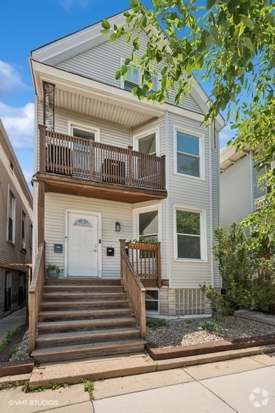 Building Photo - 2939 N Ashland Ave Unit 1 Rental