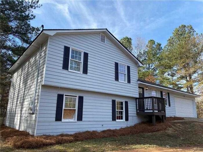 Building Photo - Fantastic 4bd/2ba home! Coming soon!