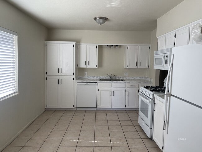 Photo - 1301 Tucson St