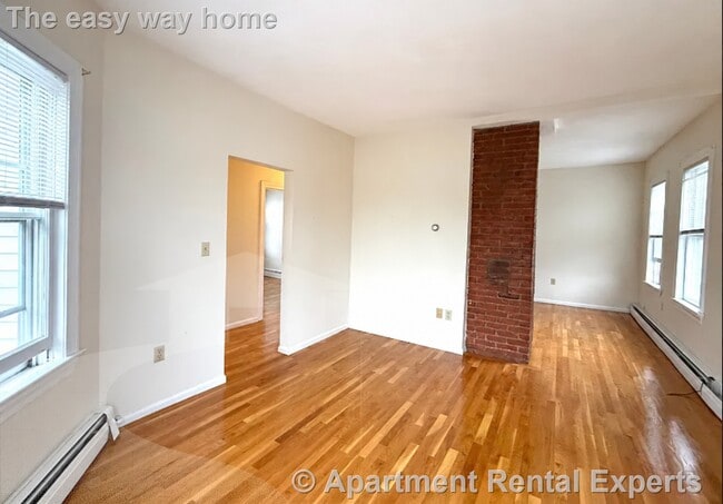 66 Morton Ave Unit 2