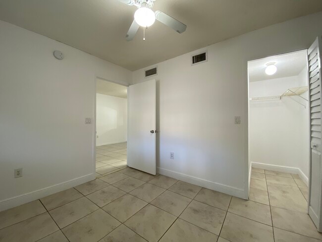 Photo - 2910 SE 13th Ave Unit 102