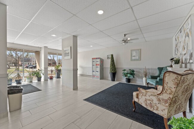 Photo - Janisse Tower