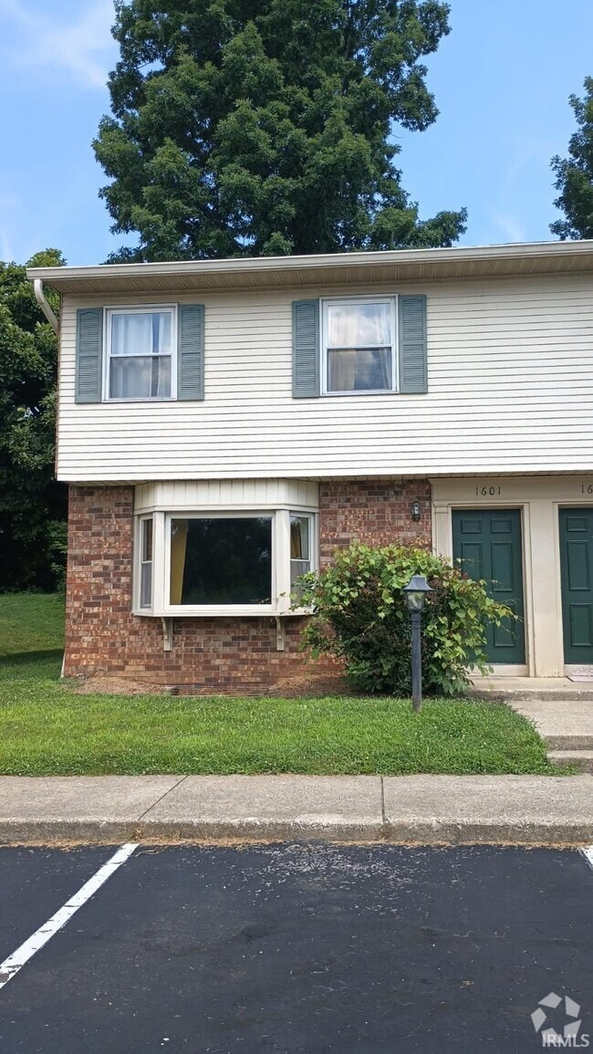Building Photo - 1601 S Dorchester Dr Rental