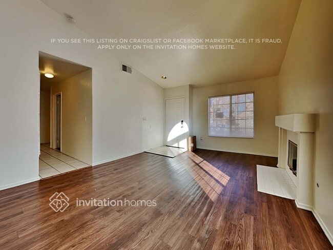 Photo - 3140 Crowne Dr