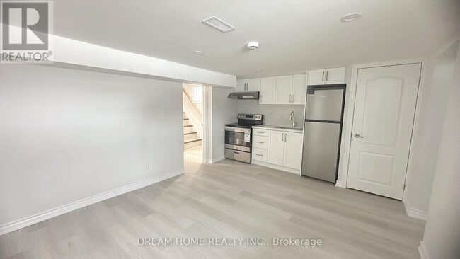 Photo - 6 Clementine Square