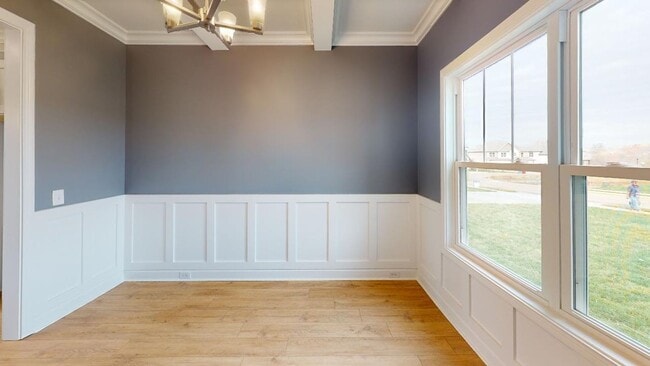 Photo - Beautiful  Modern Farmhouse