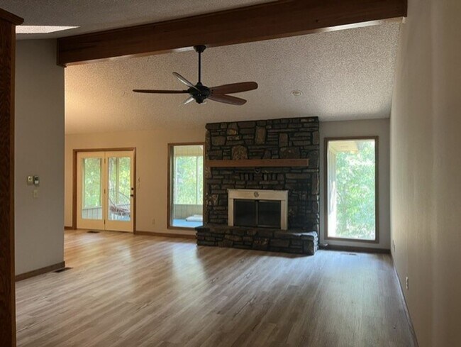 Photo - 1 Curry Ln