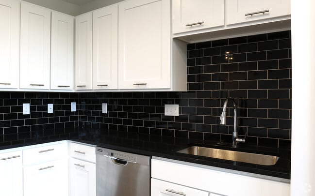 Photo - Lafayette 500