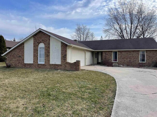 Photo - 5720 Millbridge Ct House
