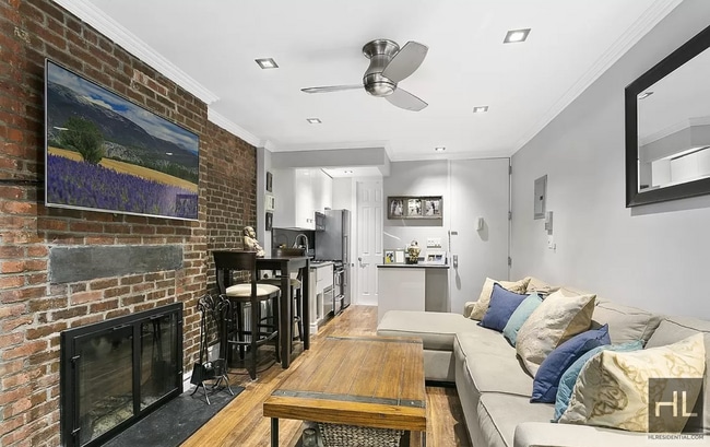 Photo - Perry Street Unidad 12