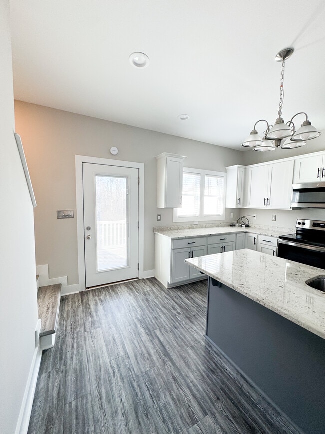 Photo - 19 Cuddington Ln