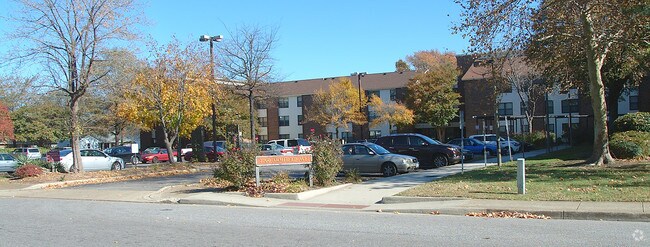 Tucker House - Tucker House