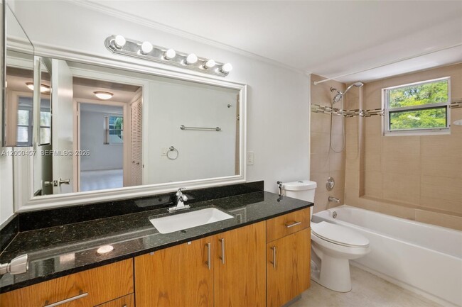 Photo - 8373 Lake Dr Unit 201