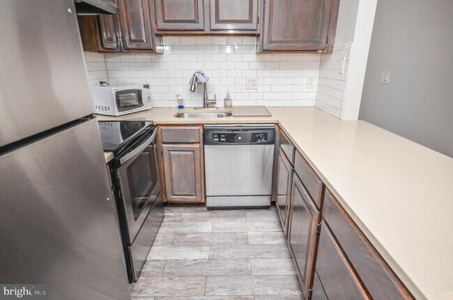 Photo - 637 3rd St NE Unit 101