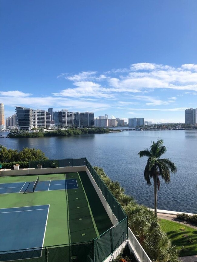 Photo - 3370 Hidden Bay Dr Unidad 712