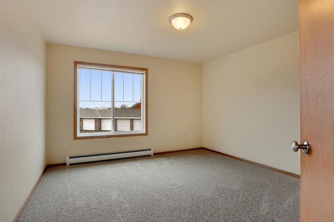 Fountain Park Apartments - De Pere, WI | ForRent.com