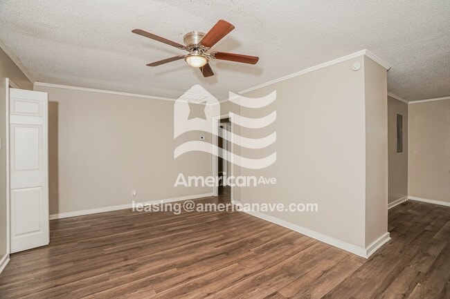 Photo - 209 Meadowdale Dr