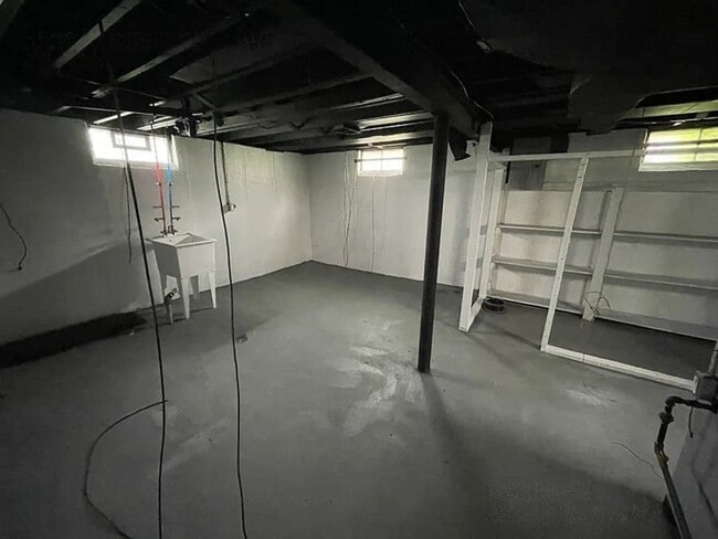 Photo - 3 bed 1 bath Home