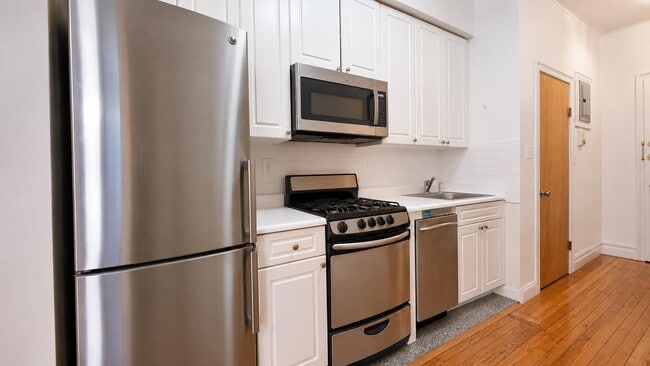 Photo - 652 W 163rd St Unit 59