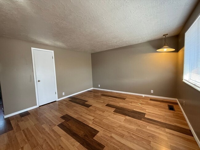 Photo - Forest Apartments Unit 8
